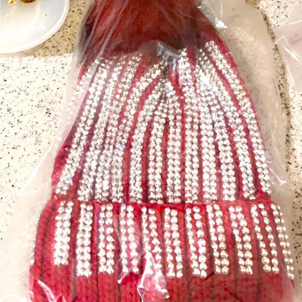 Selling our beautiful bling hats! Perfect for Christmas! 🎄 ✨
